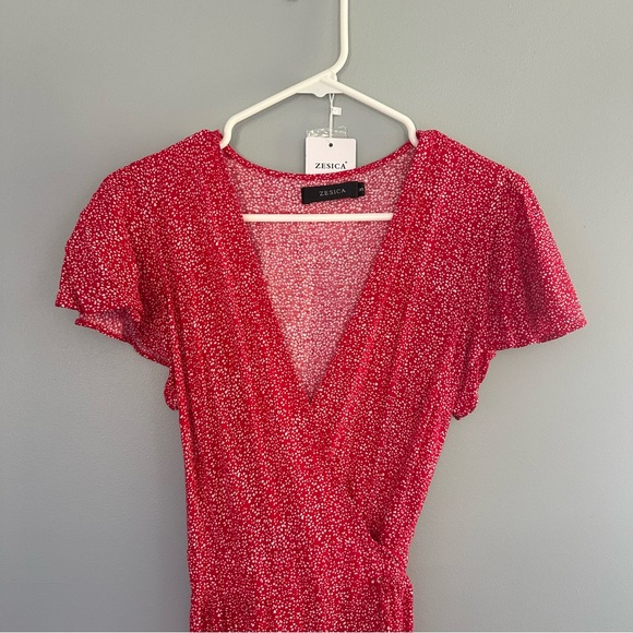 Elegant Red Wrap Dress - Picture 3 of 6